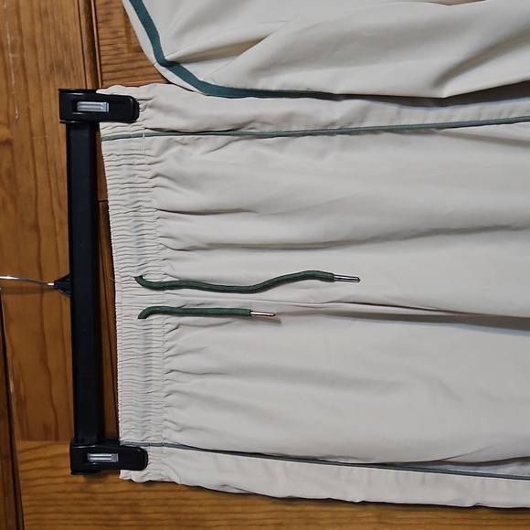 NWT edikted Superstar Off White And Green Flared Baggy Tracksuit - Picture 7 of 16